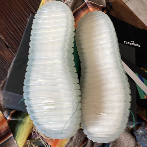 Runholdz Dip 40 Green Tennis Shoes. - Picture 8 of 16